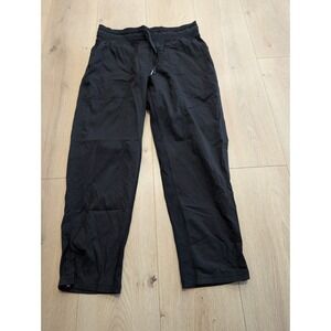 Lululemon Dance Studio Mid-Rise Crop 25" Black SIZE 6 Athleisure Activewear